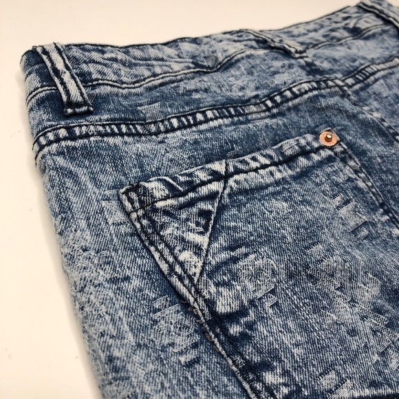 MOSSIMO Boho Mom Jeans Style Soft 80s Acid Wash Arrow High Rise Cuff Jean Shorts - Picture 8 of 12